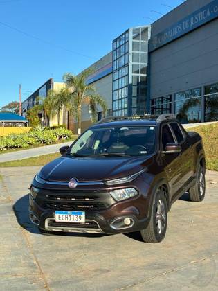 FIAT TORO 2.0 16V TURBO DIESEL FREEDOM 4WD AT9 FIAT TORO 2.0 16V TURBO DIESEL FREEDOM 4WD AT9